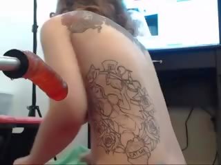 Tremendous грудаста татуювання deity є так вологий з її ебать.